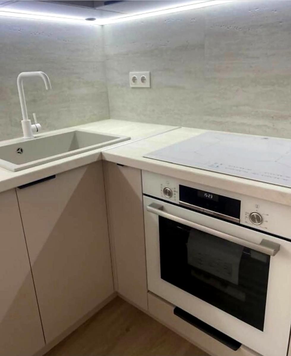 1871596398507043
