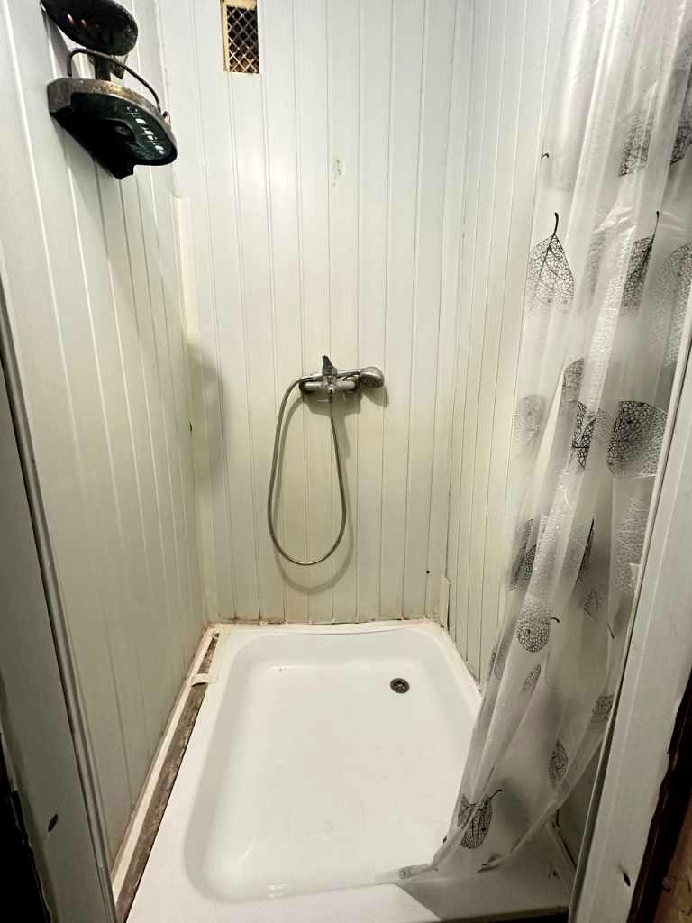 1871596577244374
