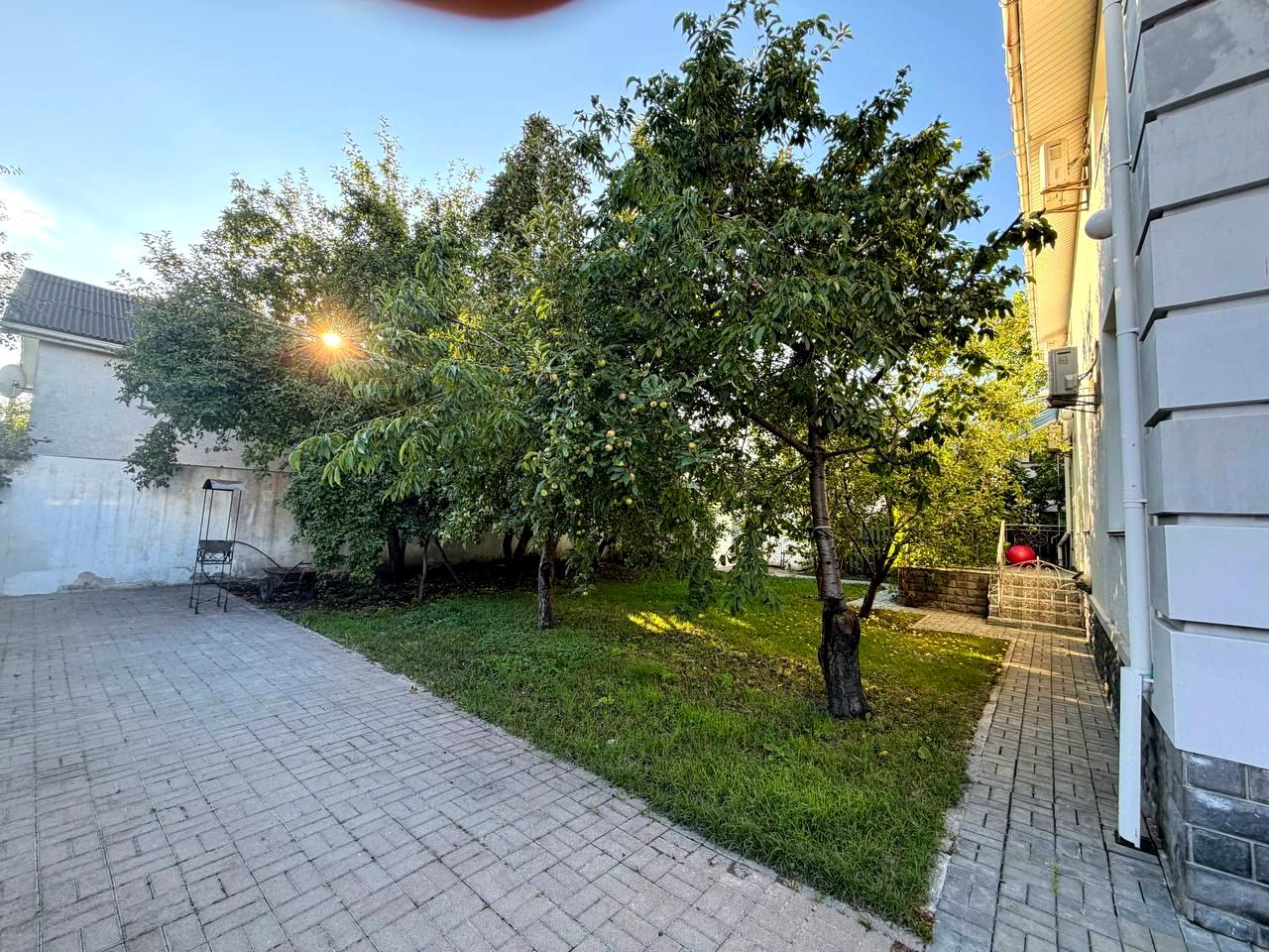 1871597563060177