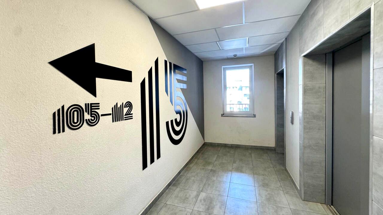 1871599435322311