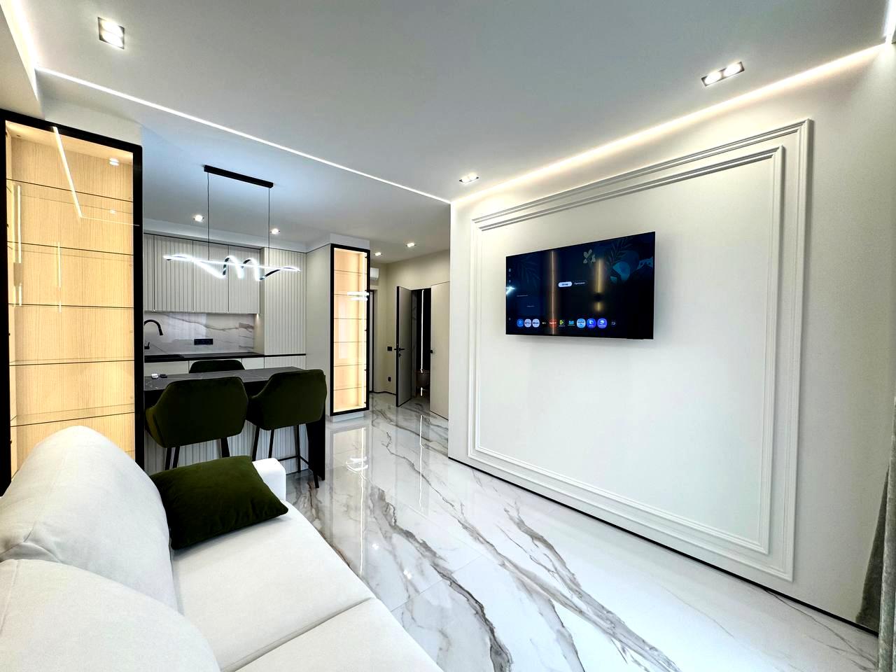 1871600550525770