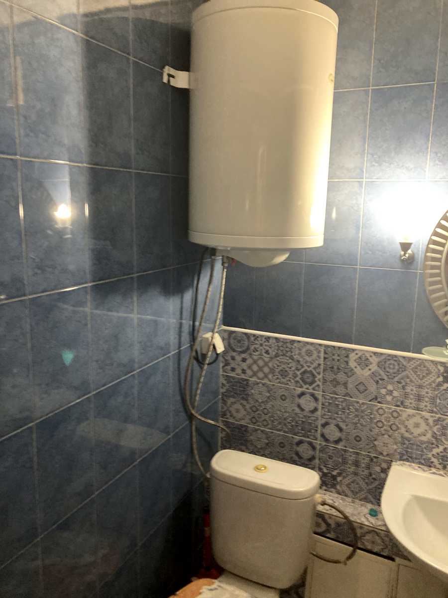 1871605739617438