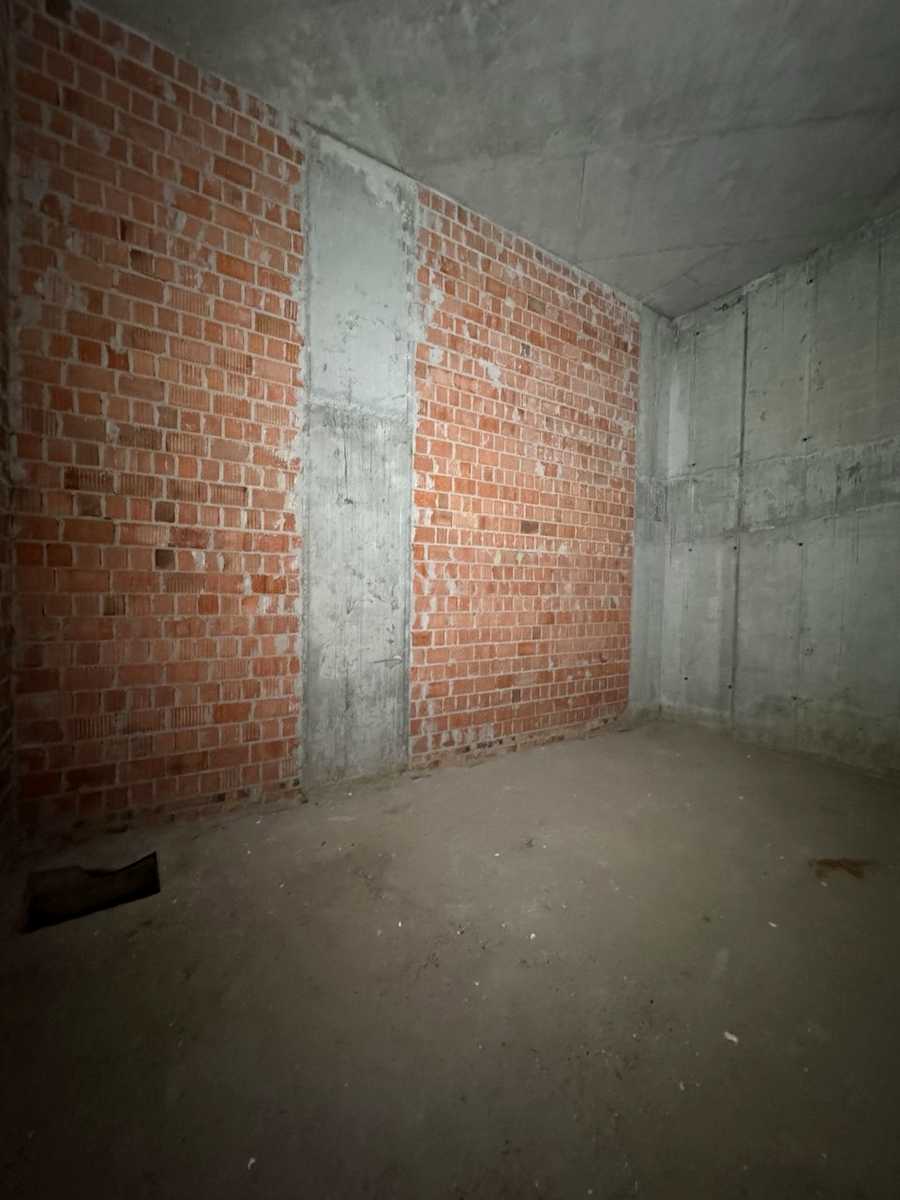 1871608716963187