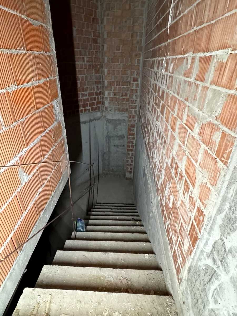 1871608716991440