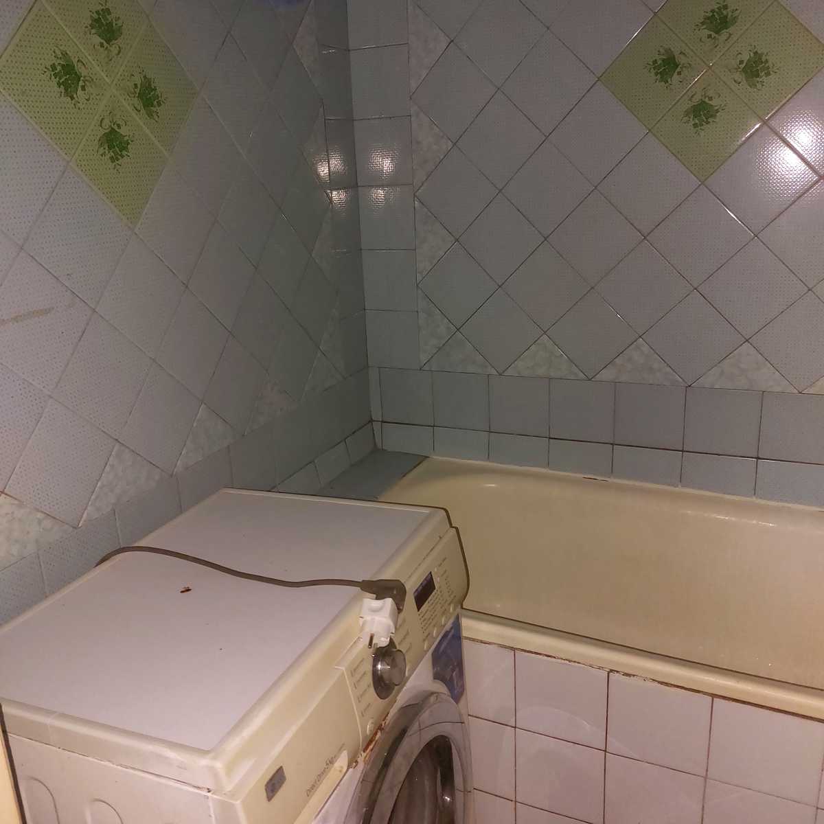 1871616217818321