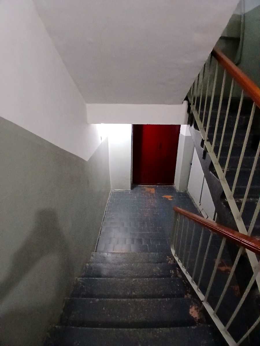 1871618610913957
