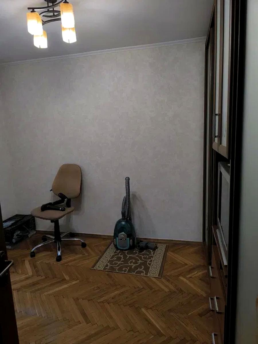 1871673133616867