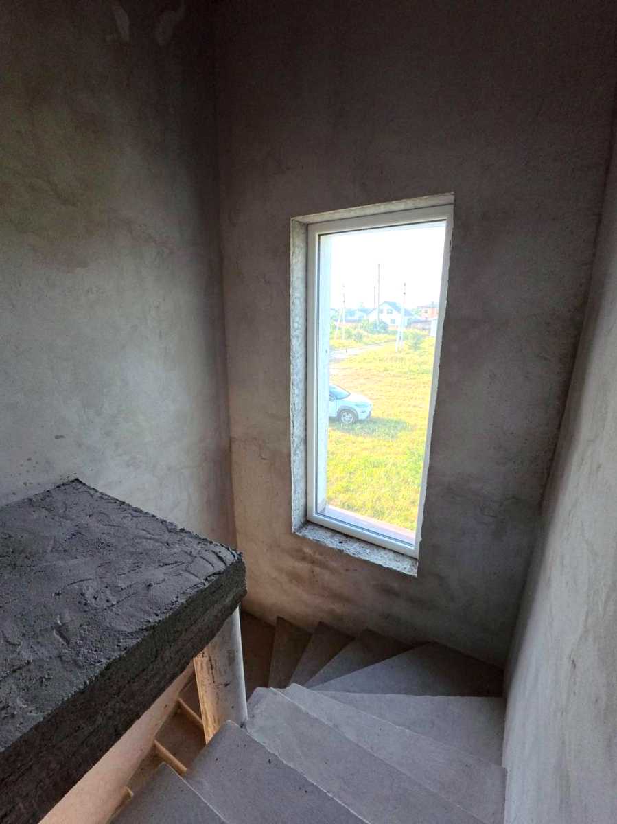 1871684077276609