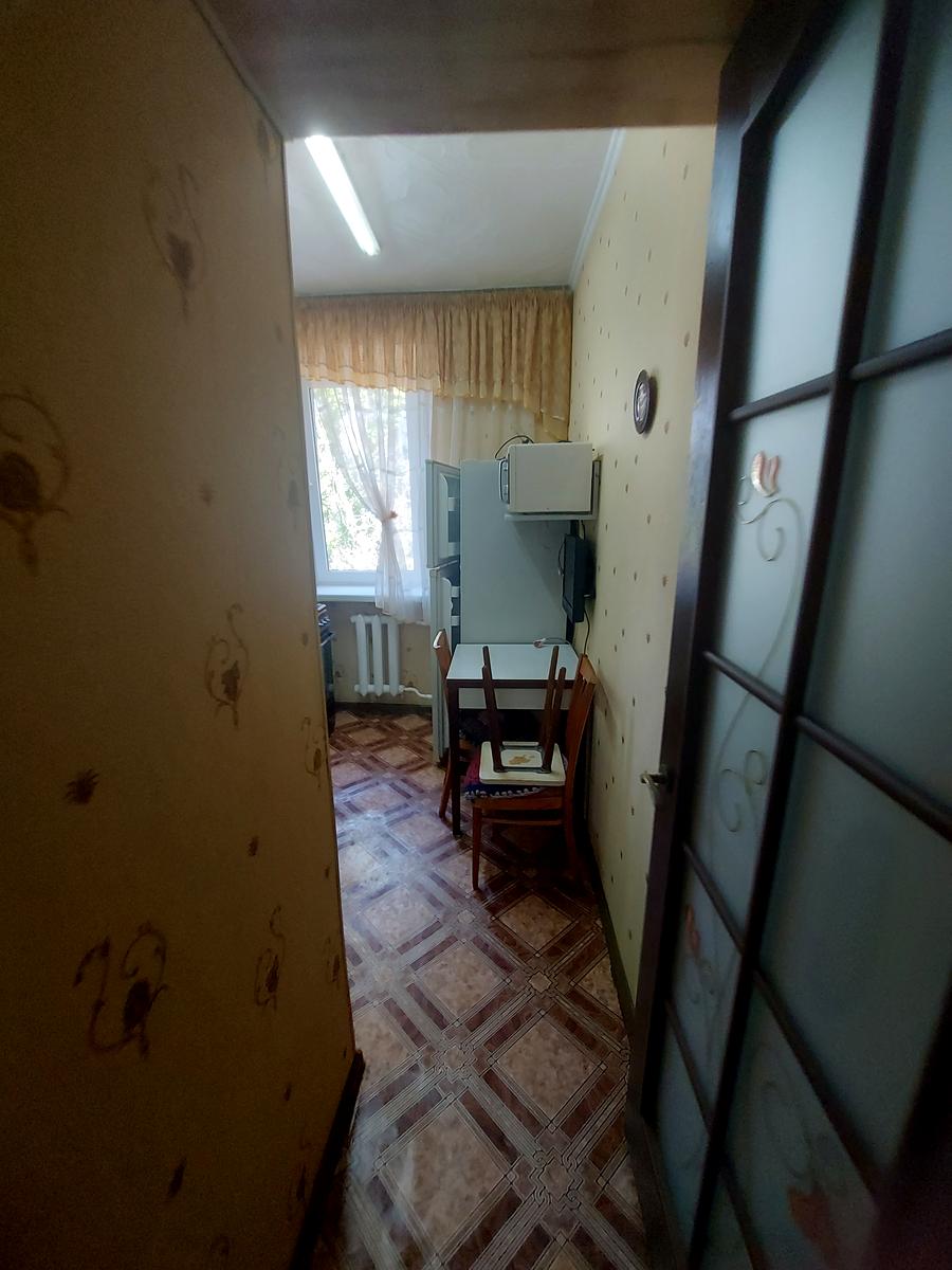 1871687058572025