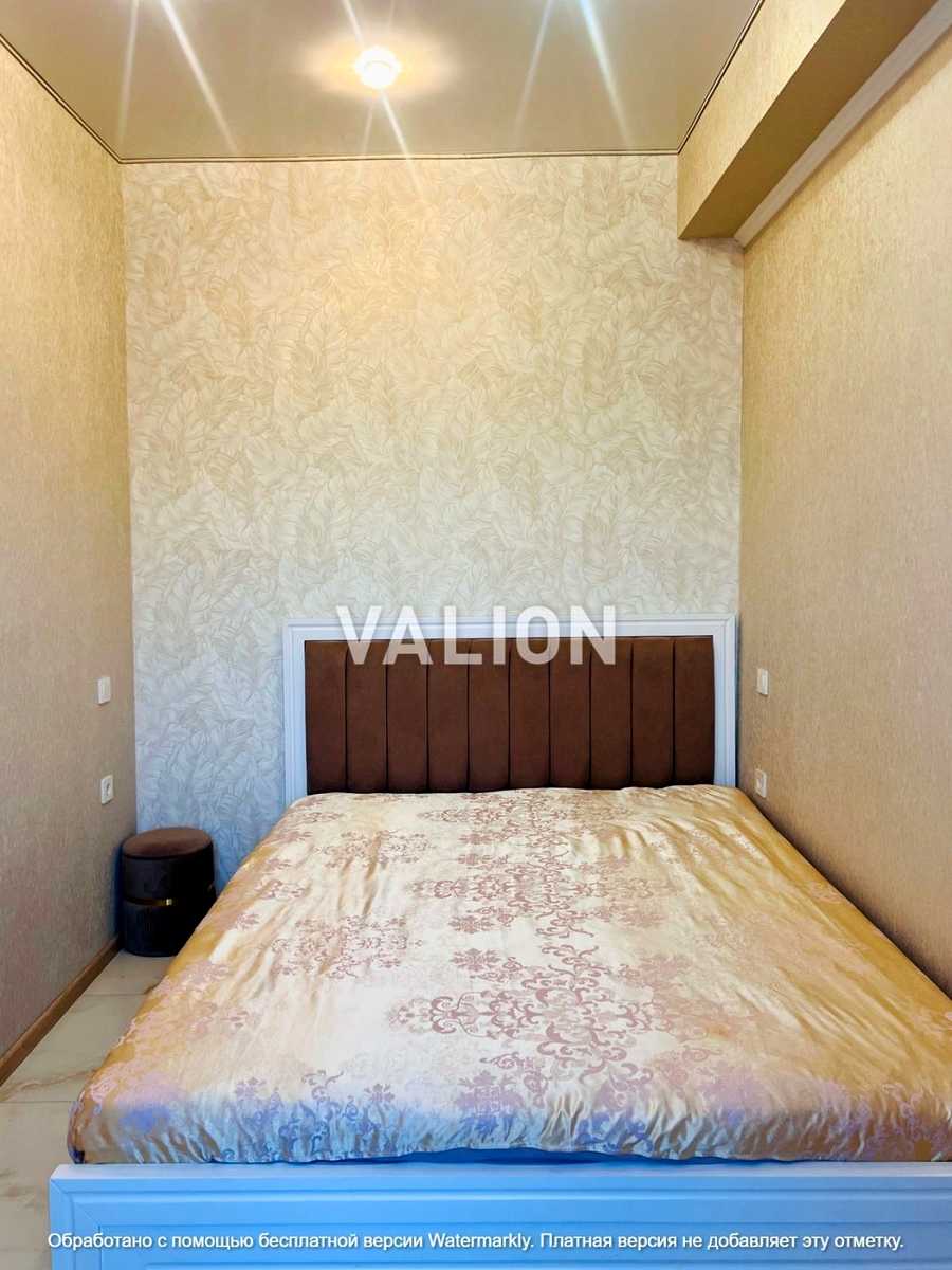 1871693124721058