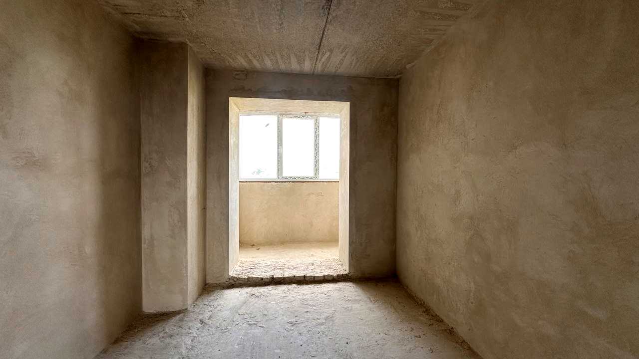 1871718158052456