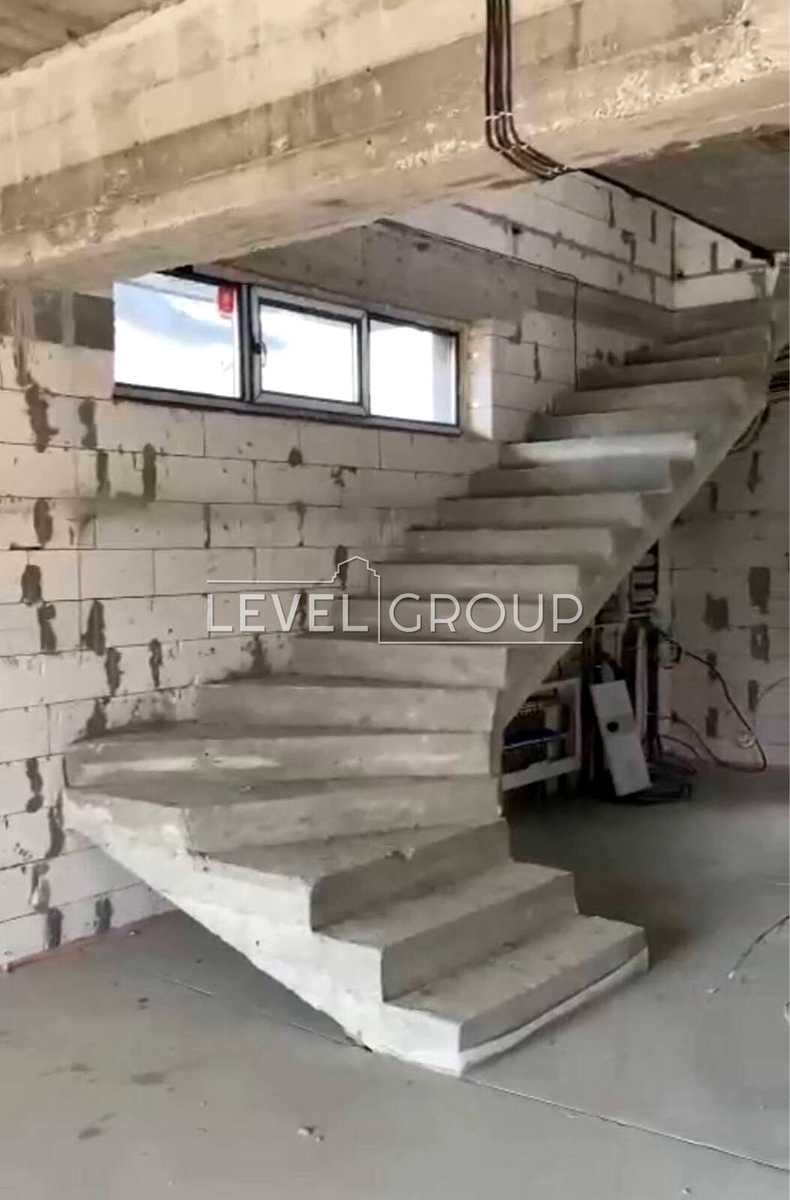 1871721676281959