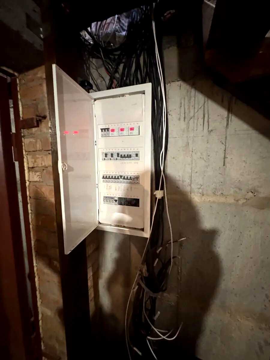 1871774345899720