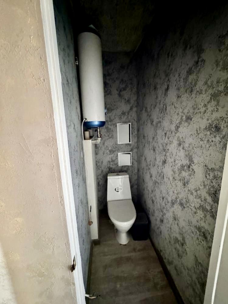 1871797502458723