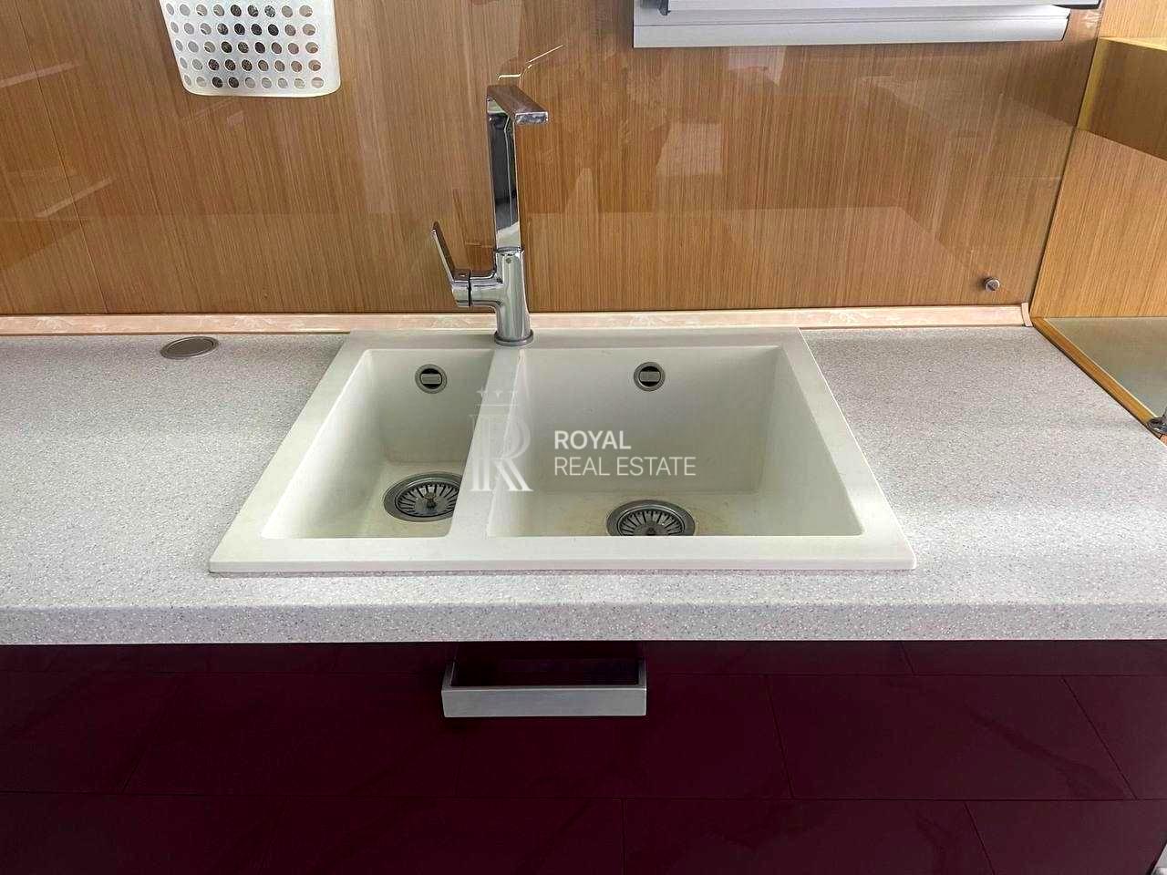 1871853320080056