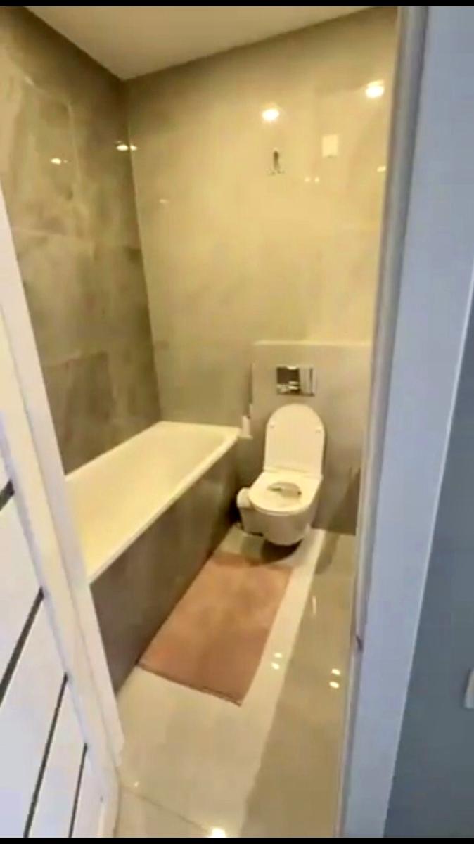 1871854205963557