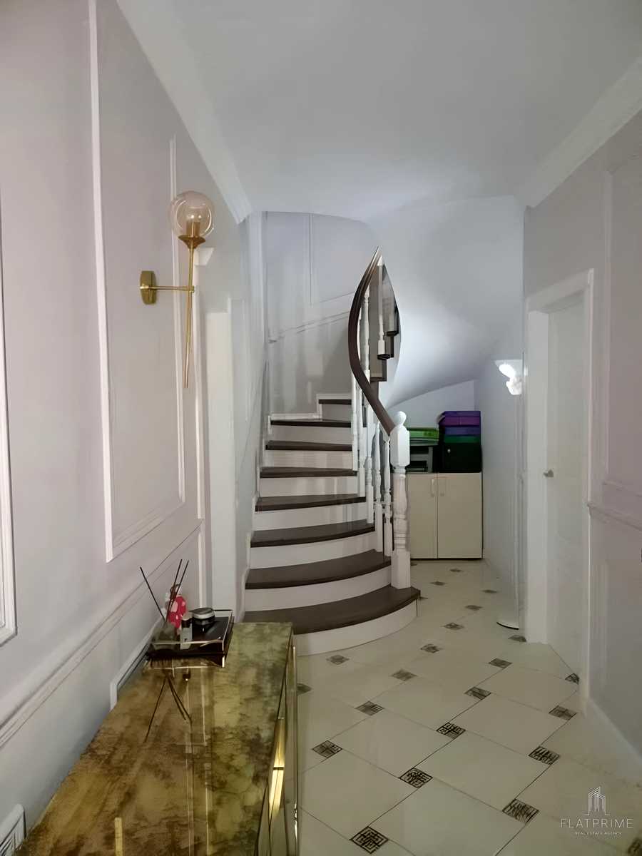 1871854416334922