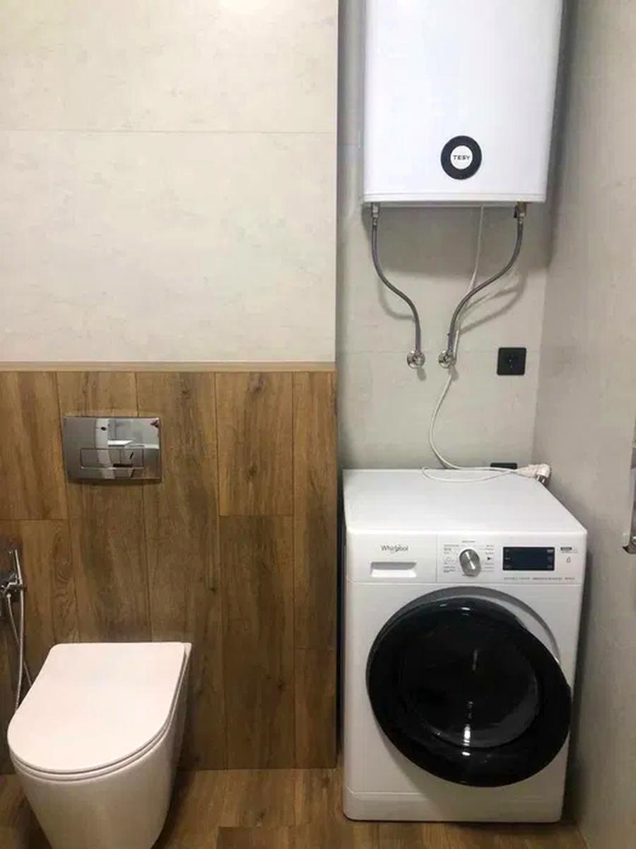 1871855216173010