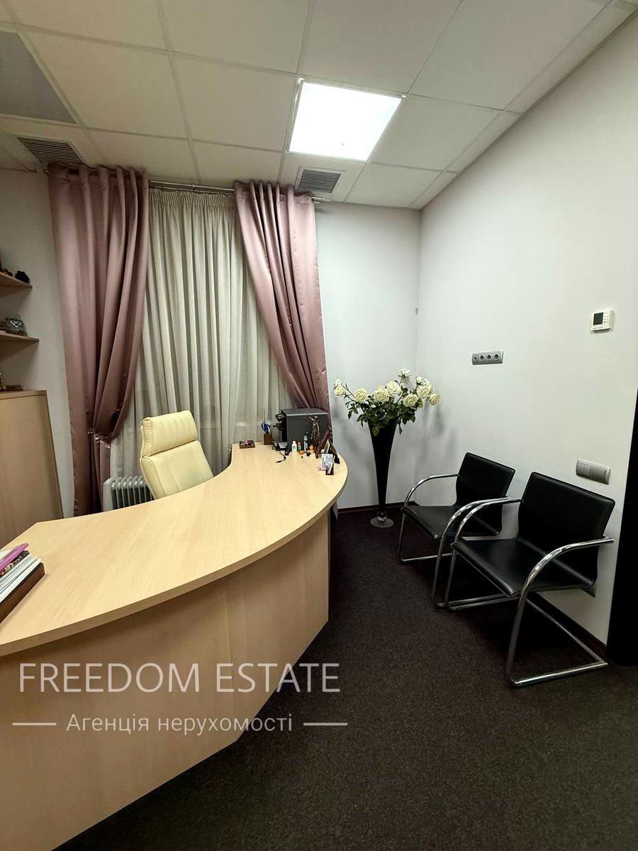 1871860116595297