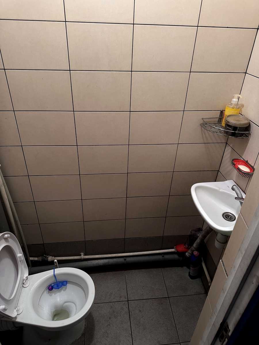 1871860811020332