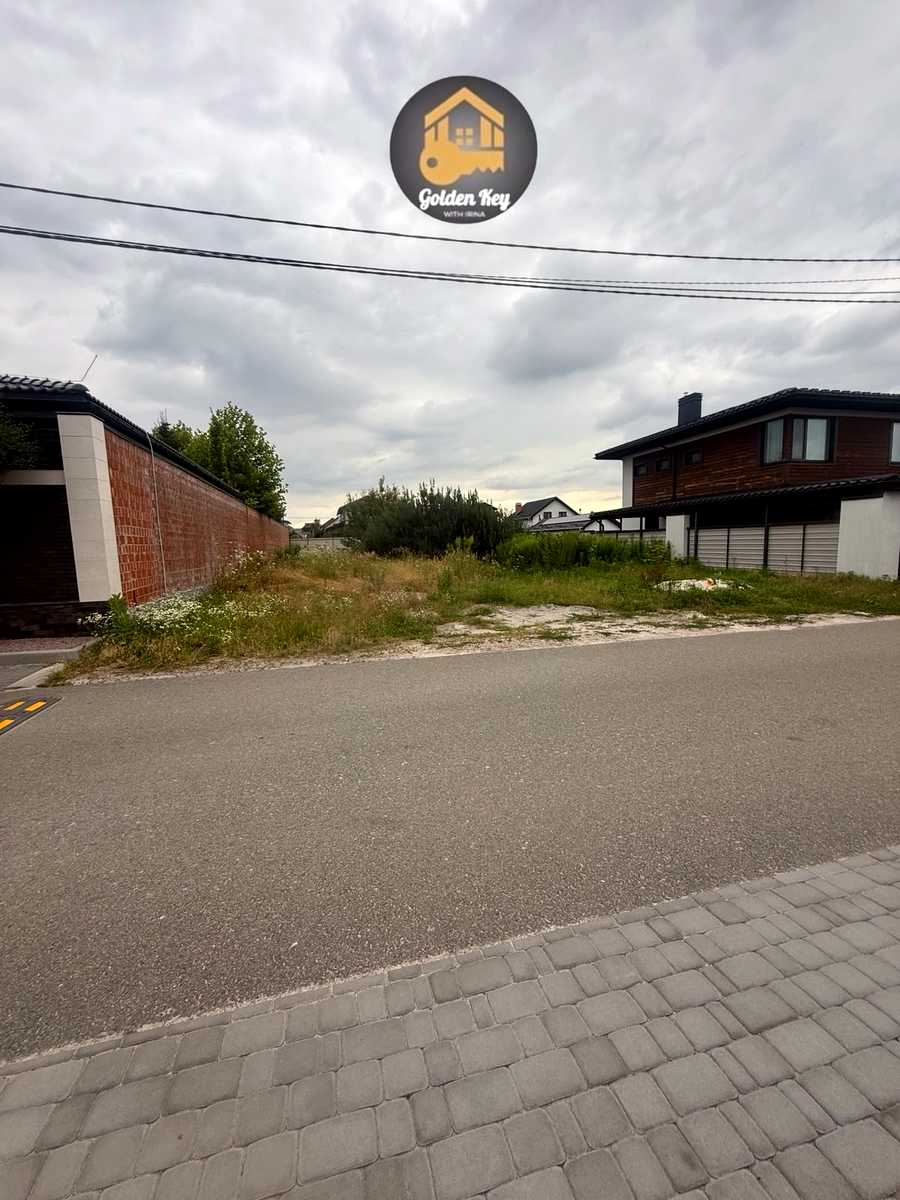 1871862696743308