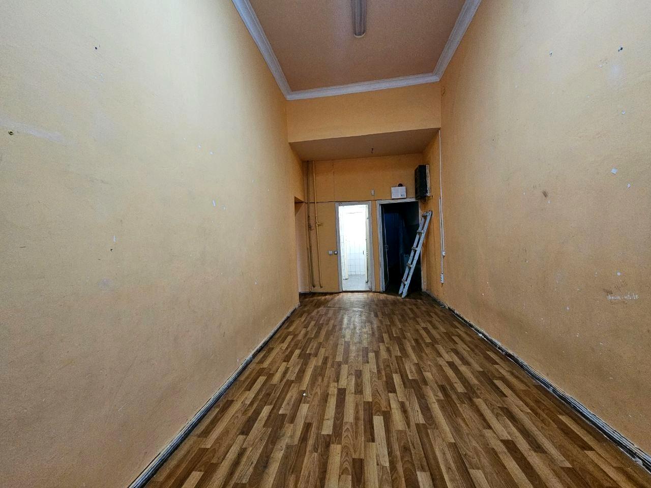 1871862796582330