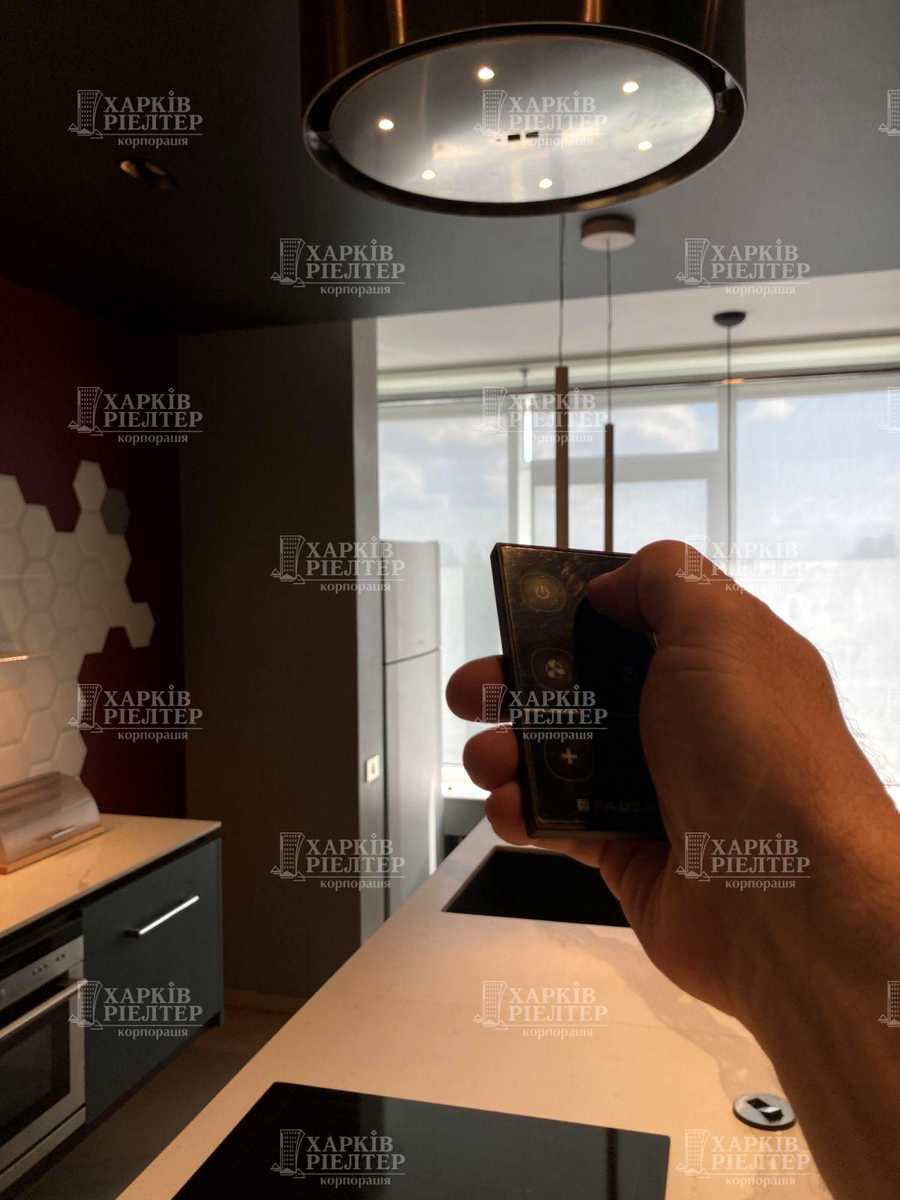 1871863009323857