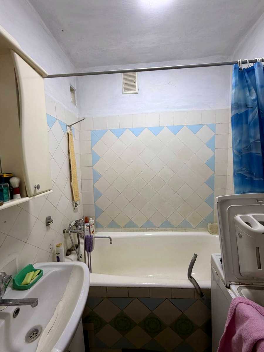 1871863176280149