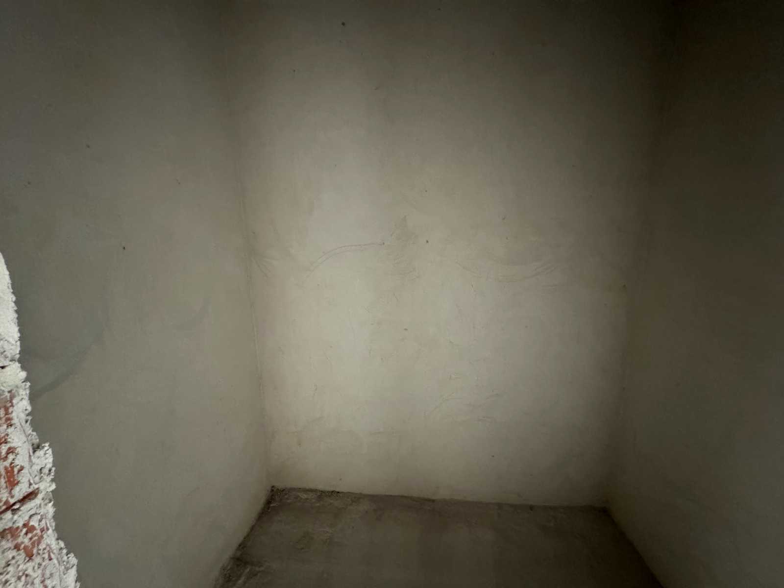 1871865180121677