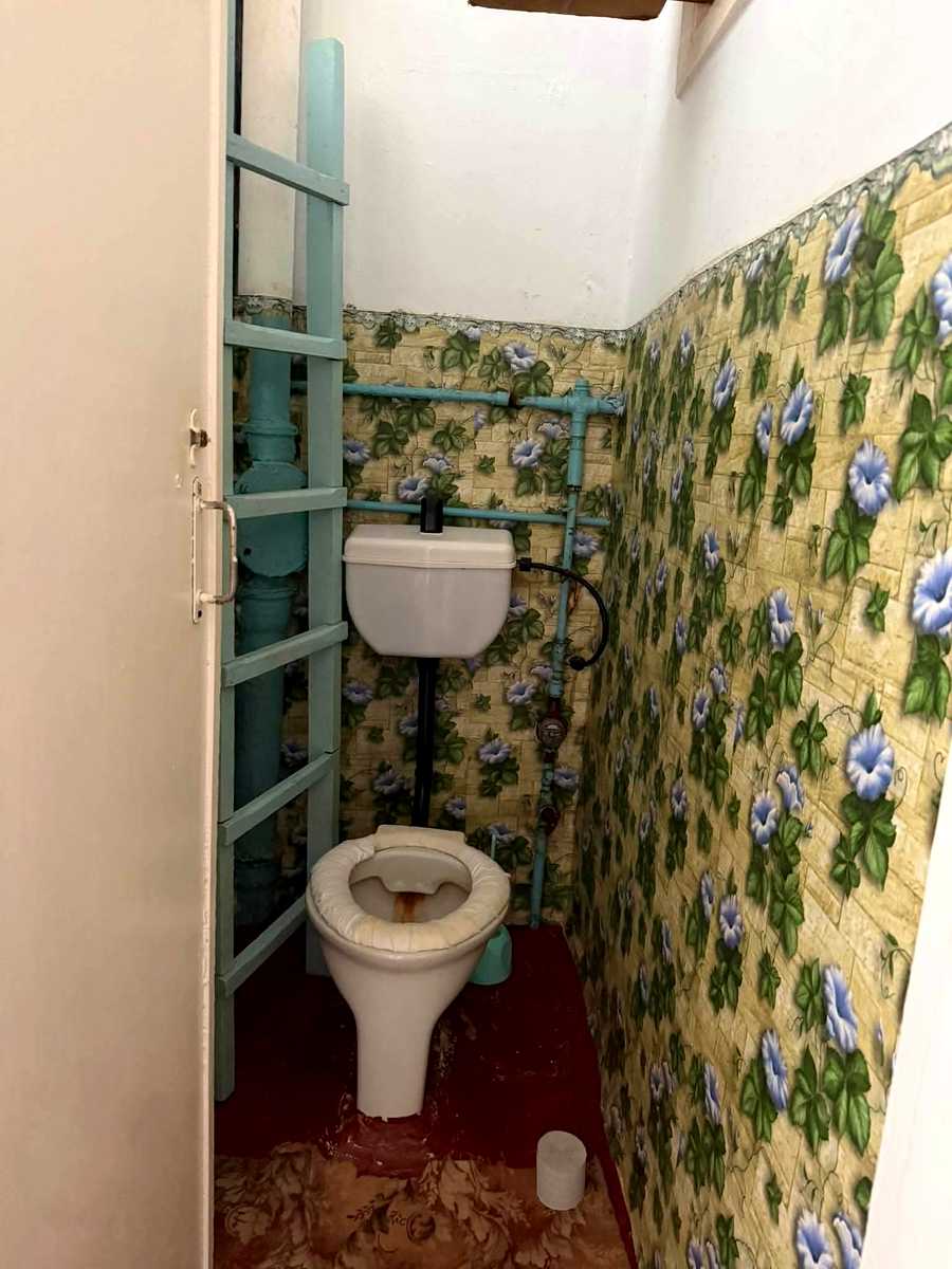 1871865406404855