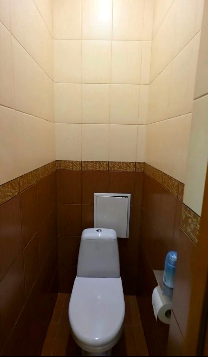 1871866369830418