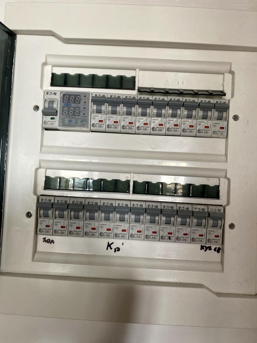 1871867493963930
