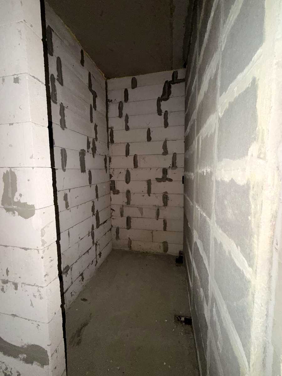 1871868874123570
