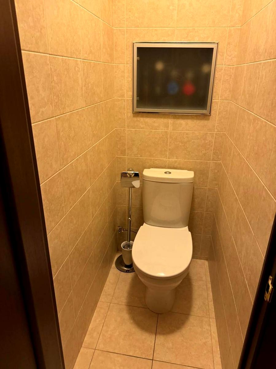 1871870273656537
