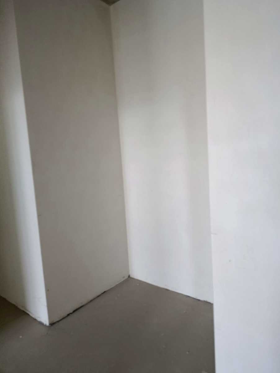 1871872393782930