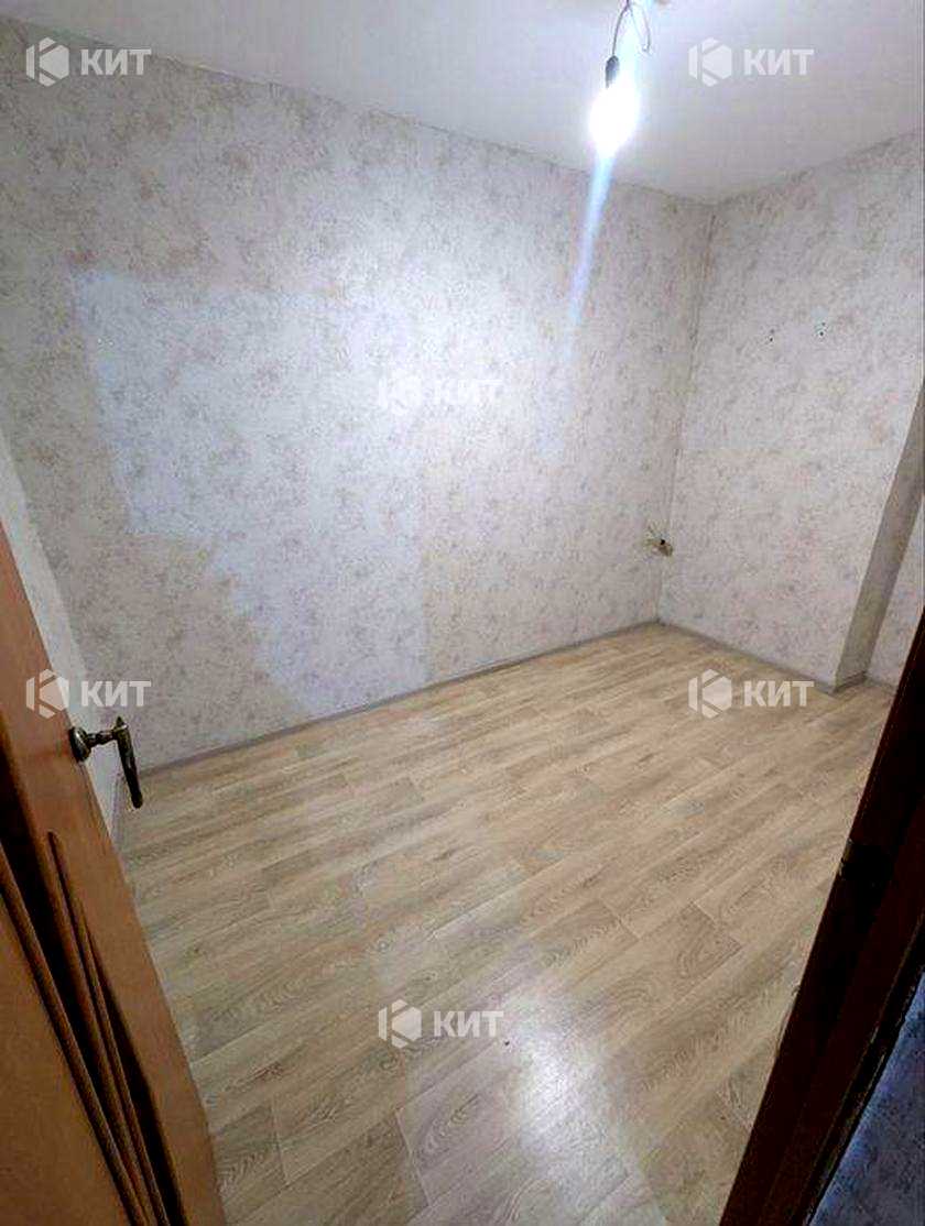 1871875030524088