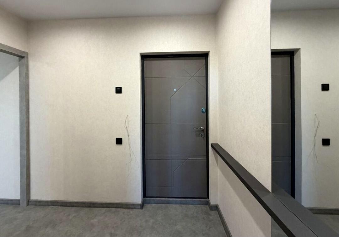 1871880222979735