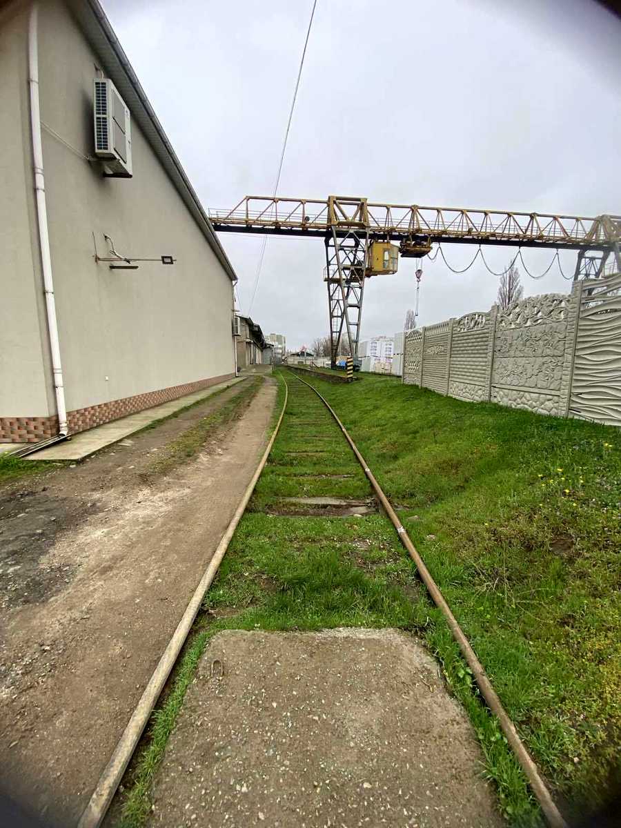 1871883858195551