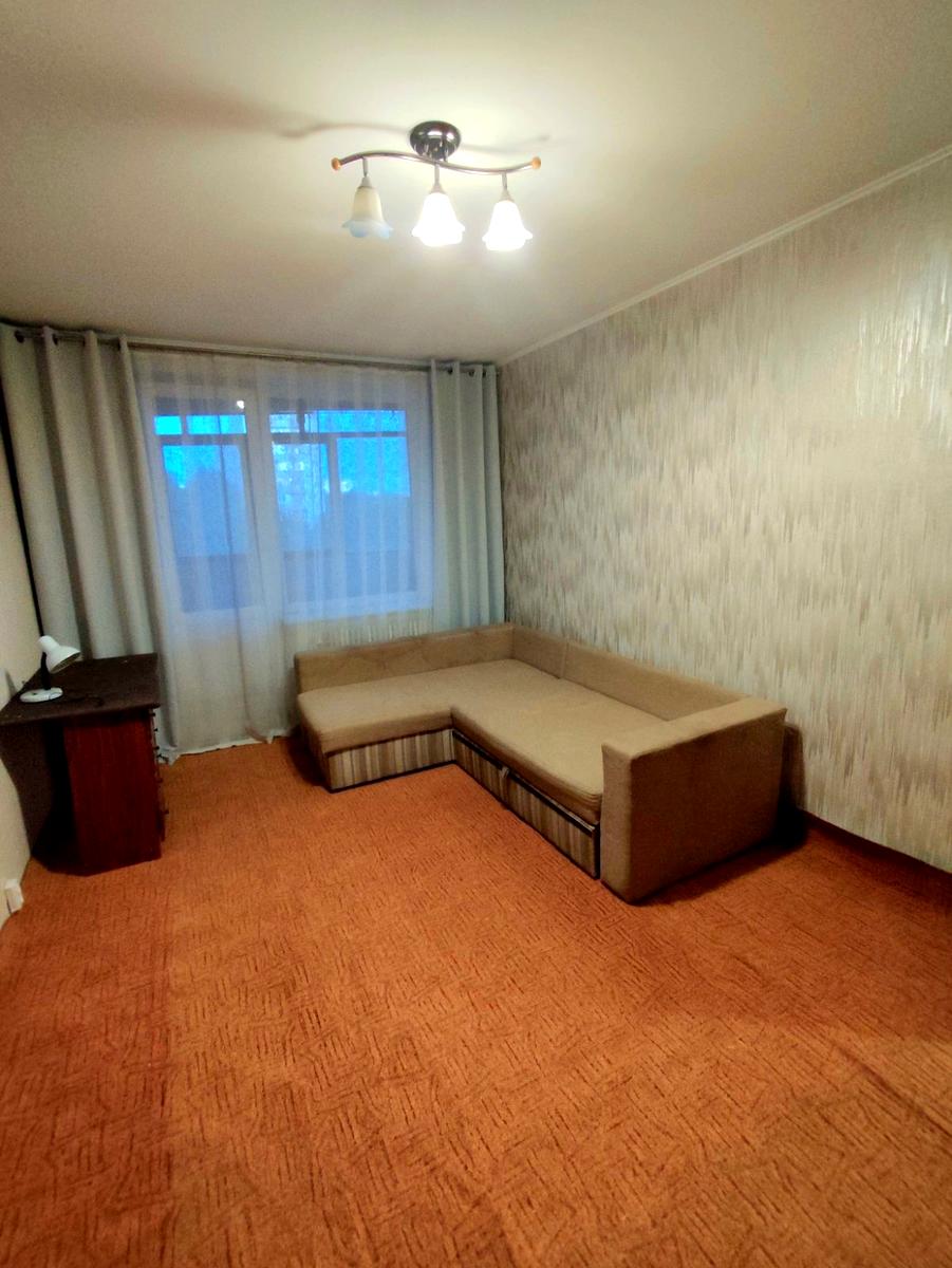 1871897634103196