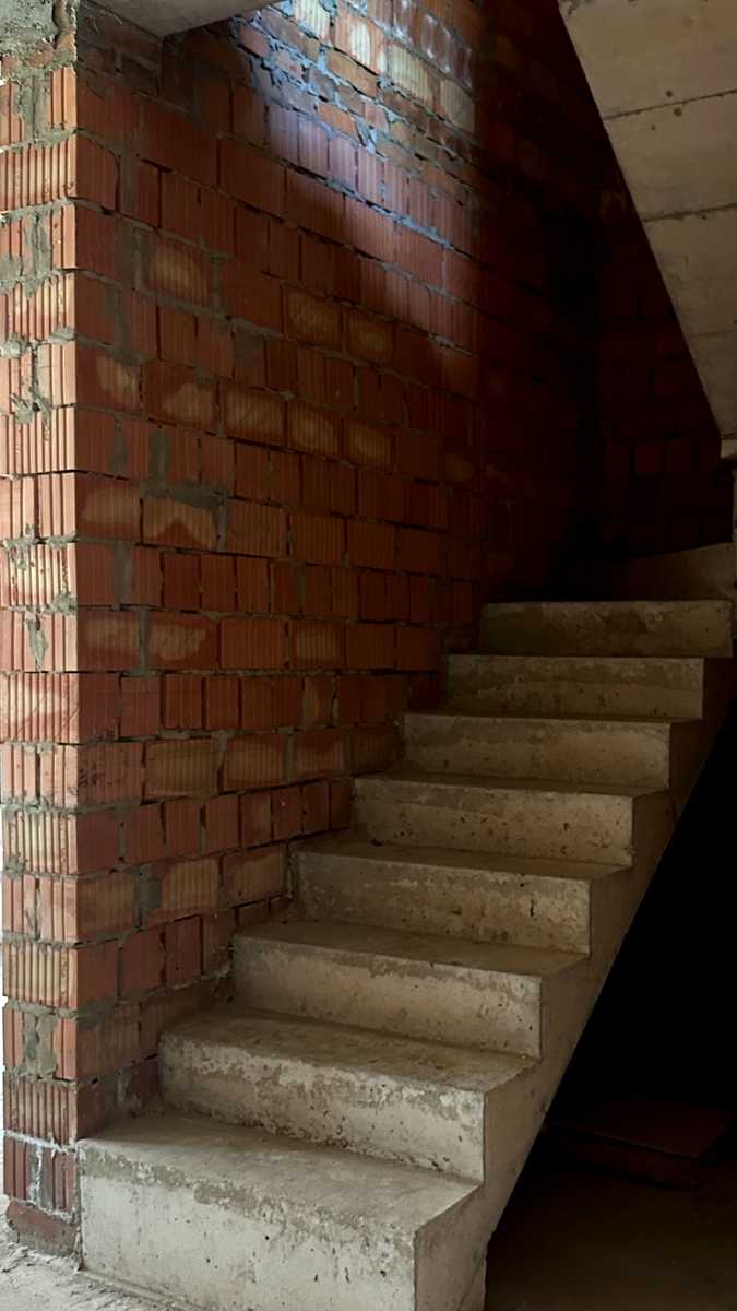 1871897681665218