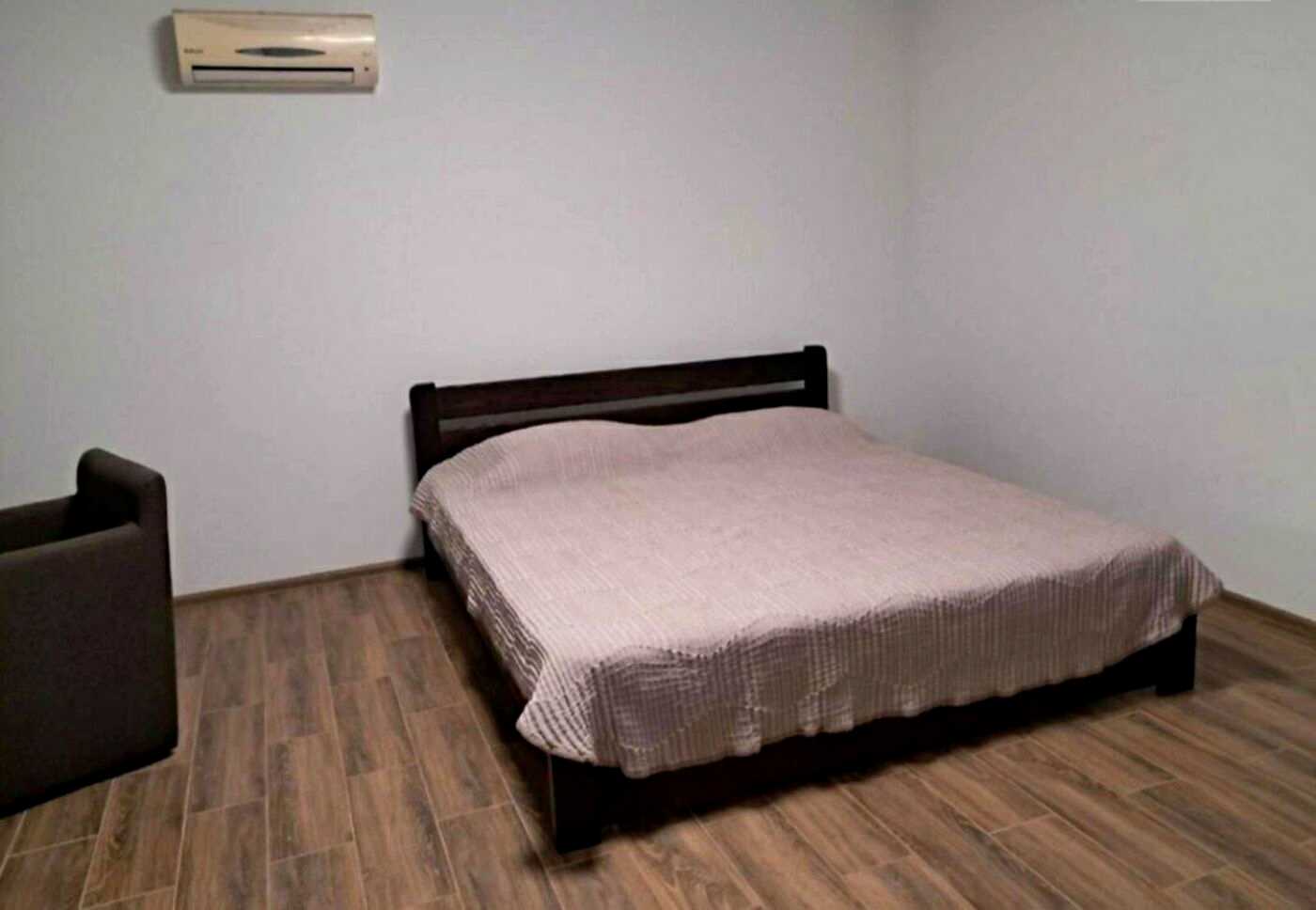 1871903733192971