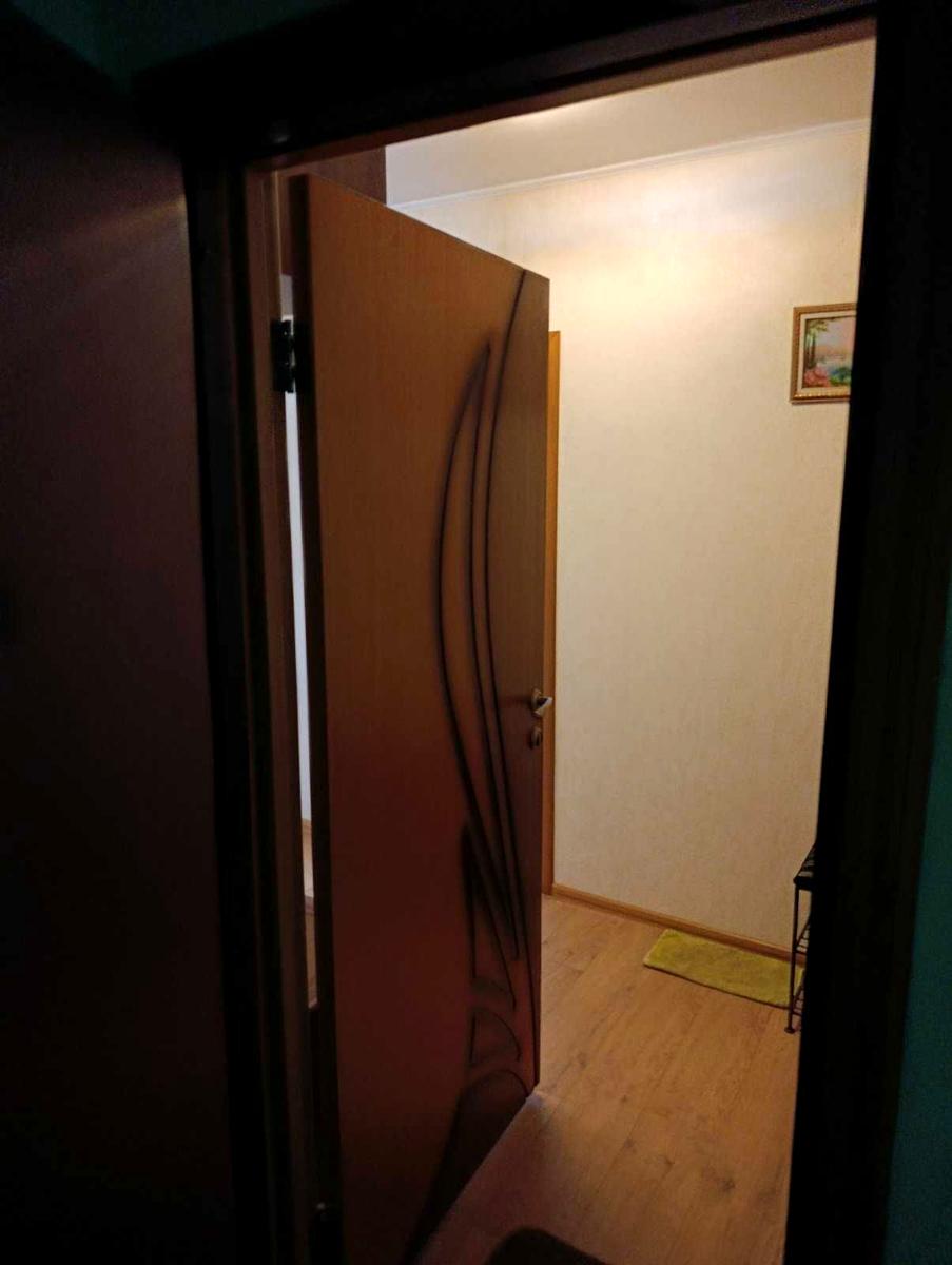 1871947630388336