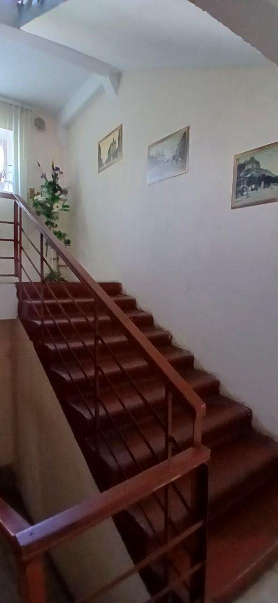 1871947711585555