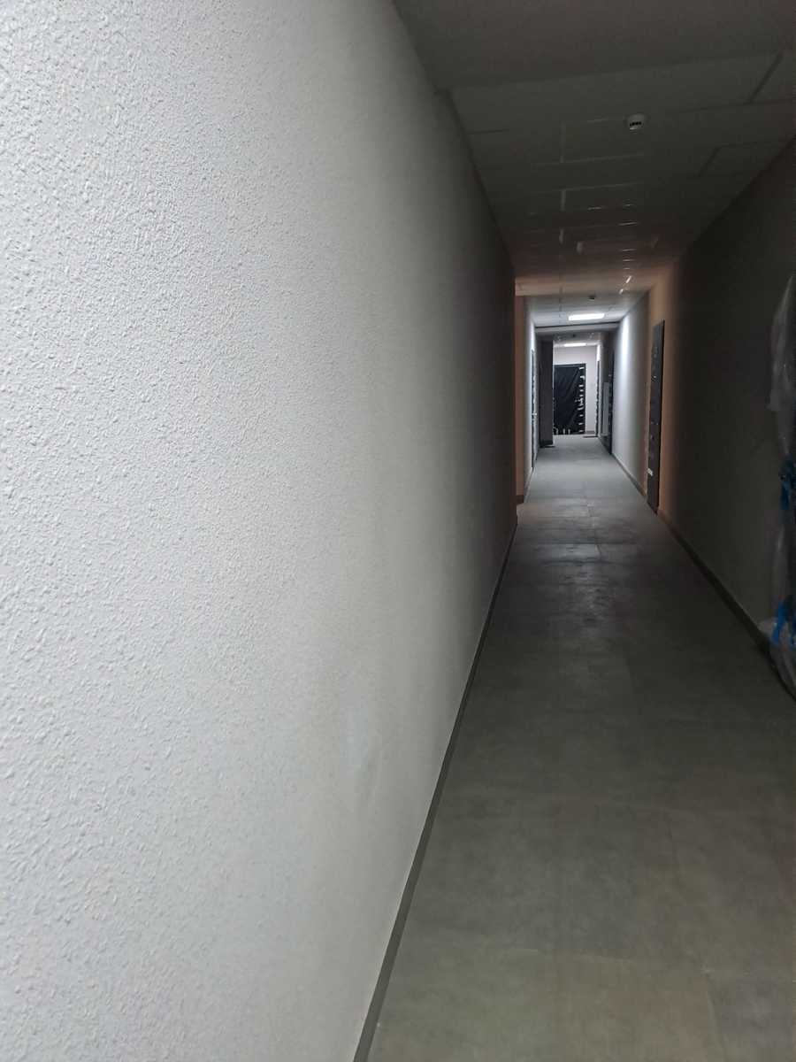 1871947943956196