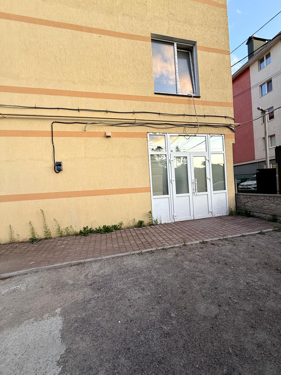 1871954105526593