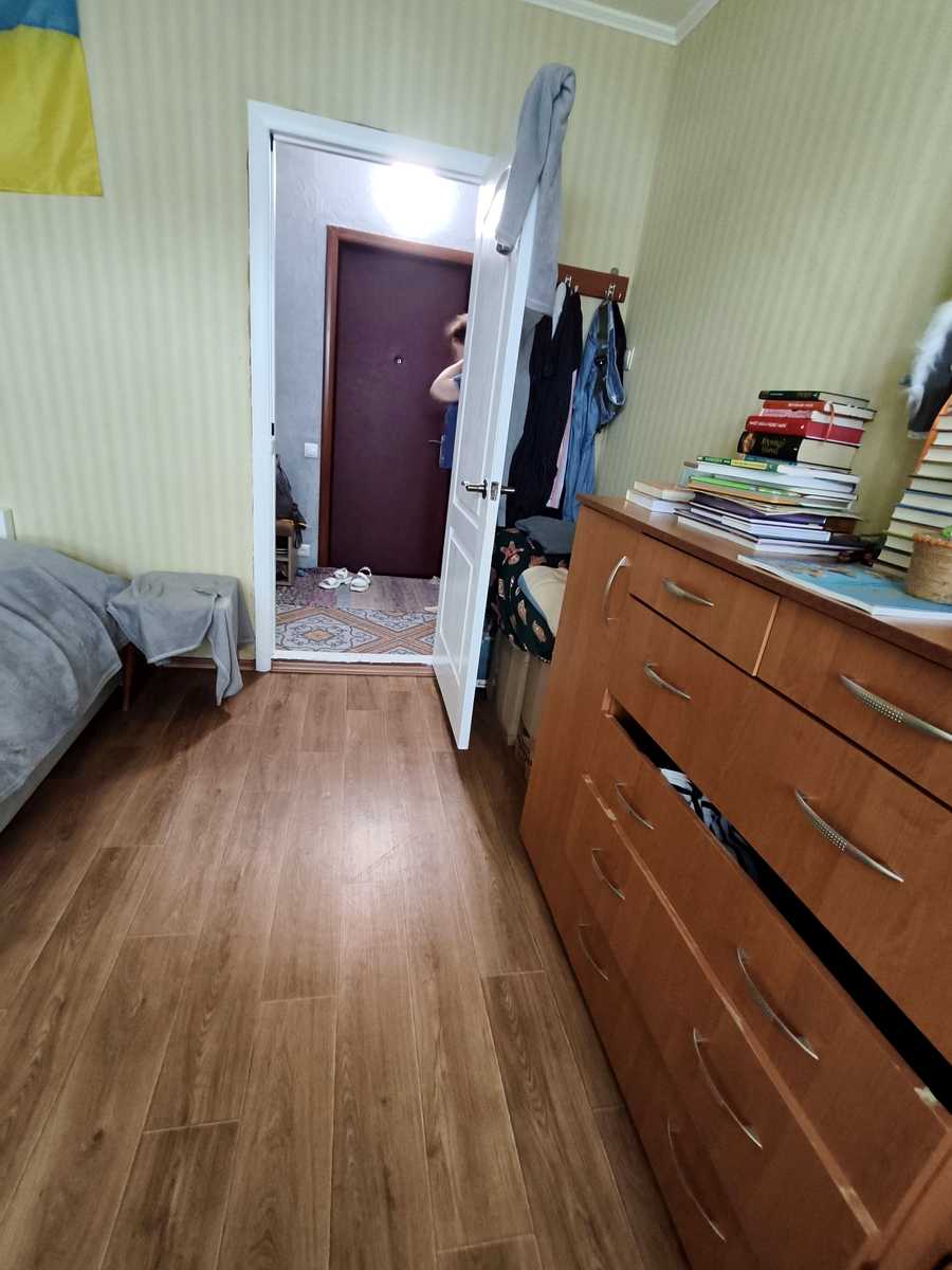 1871954651259203