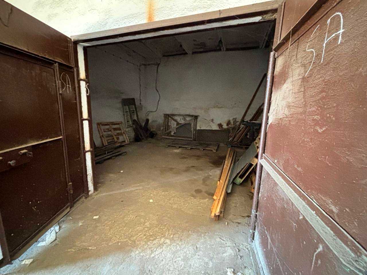 1871955721084484