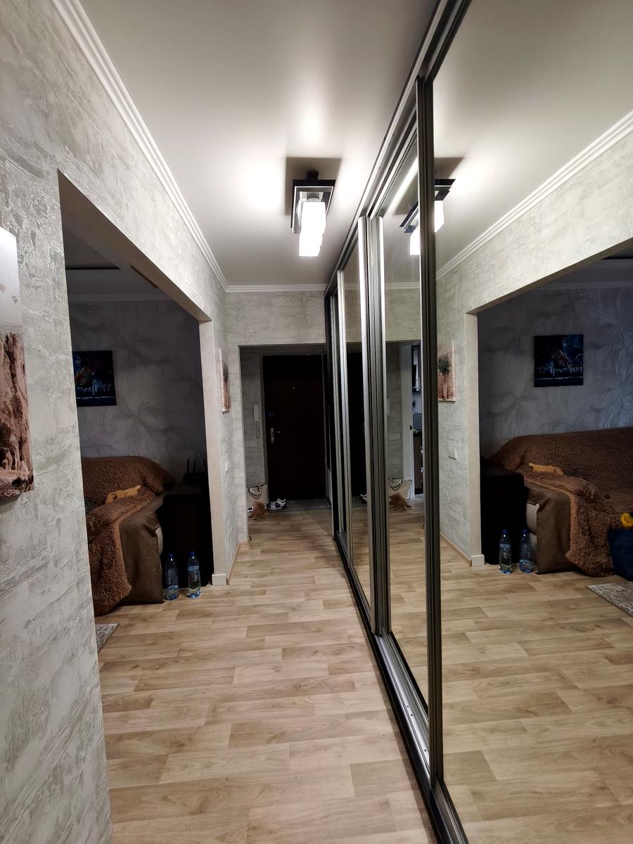 1871955949272017