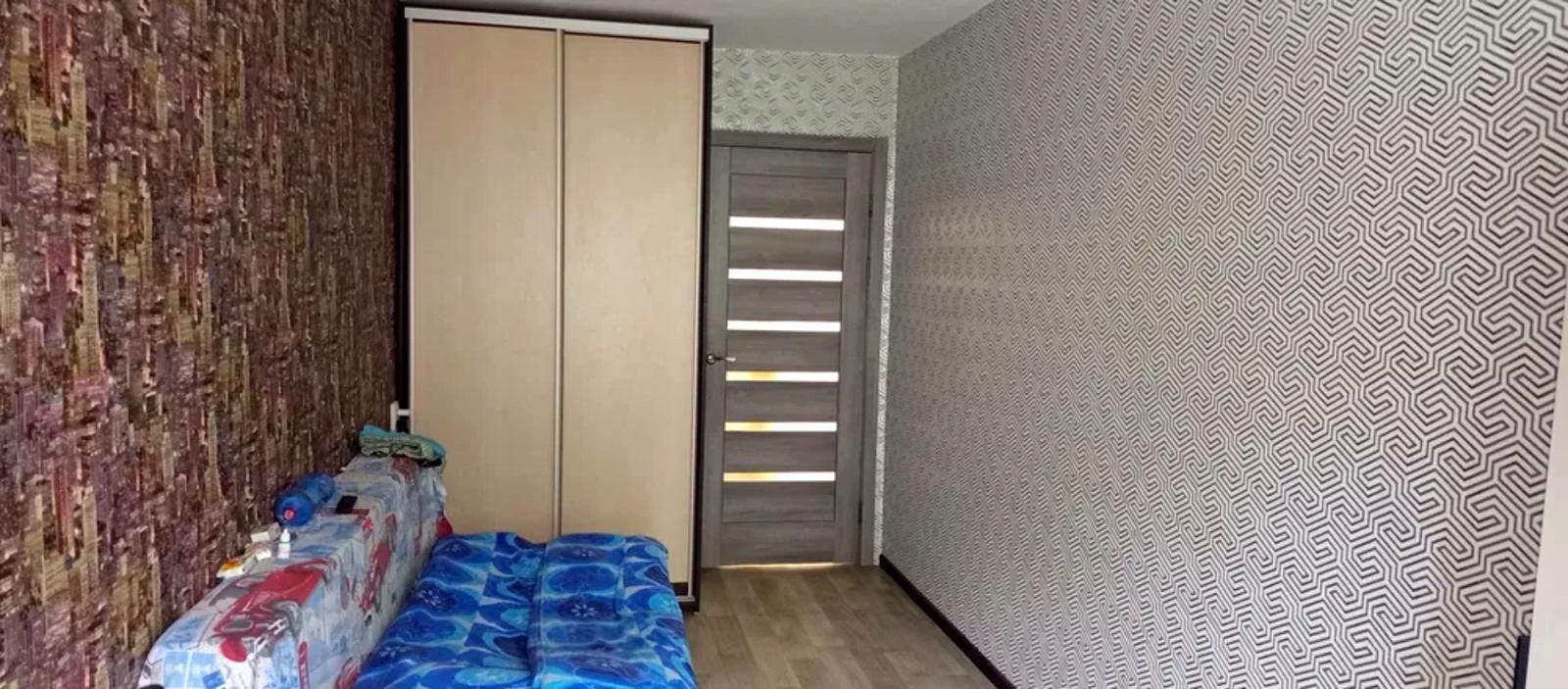 1871956492266069