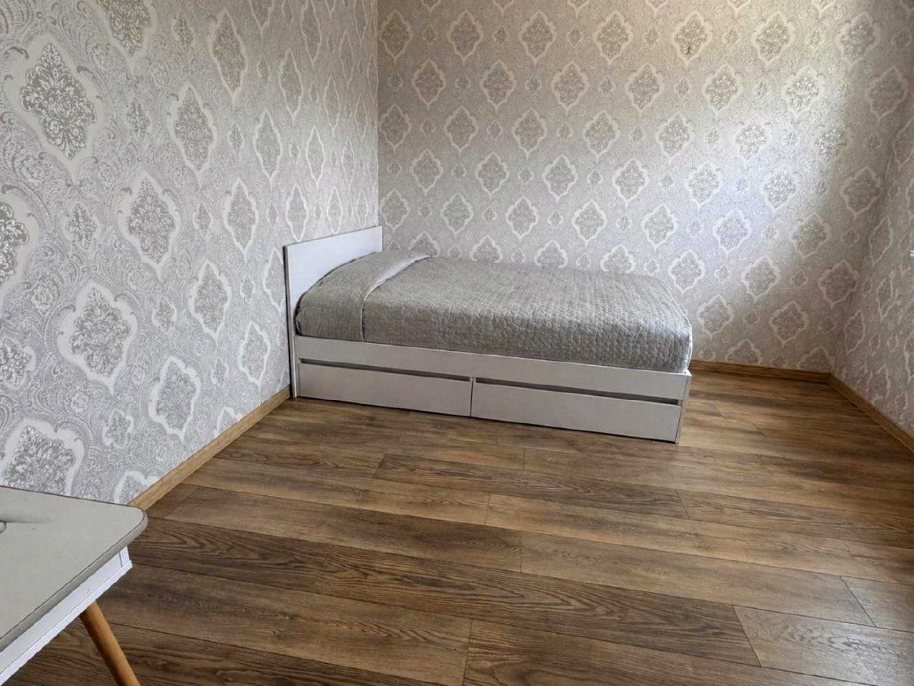 1871960647980995